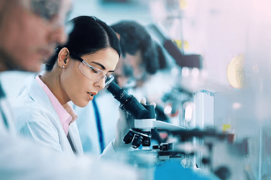 Cutting-edge laboratory technology and equipment